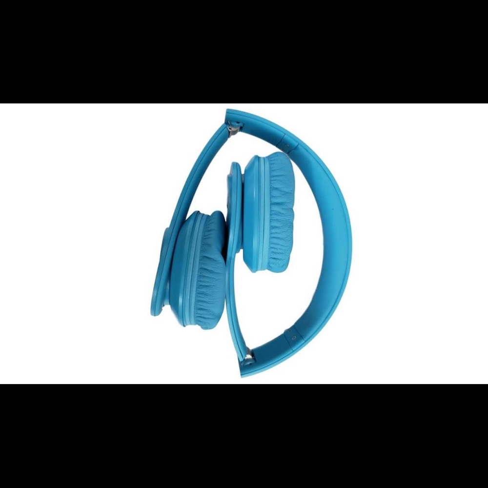 Light Blue beats by dre